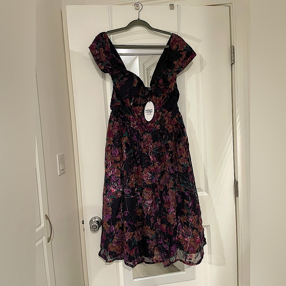 NWT Unique Vintage 1X 1950s Purple Floral Velvet Burnout OffShoulder Flare Dress